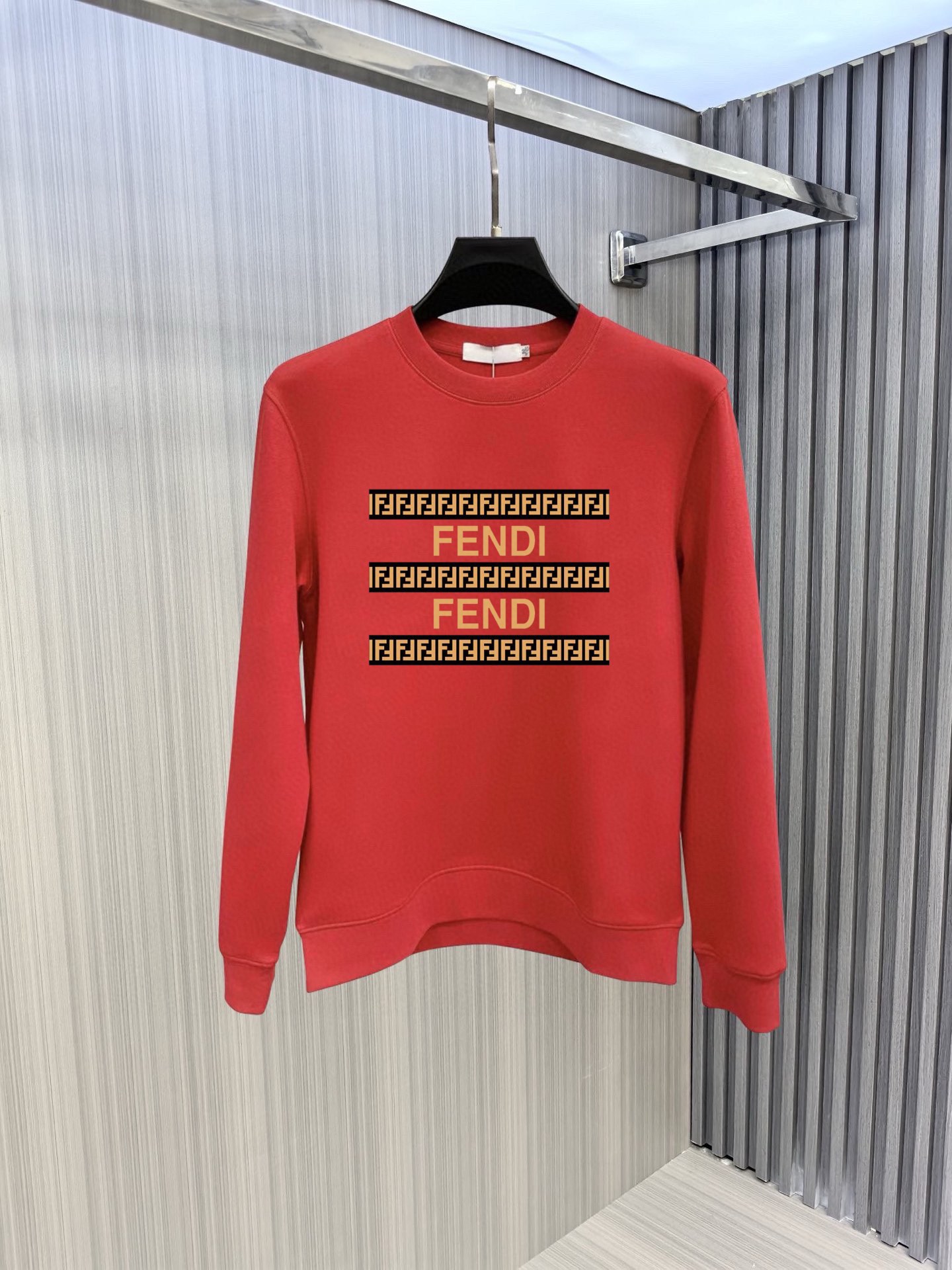 Fendi 2025SS Red Long Sleeve Round Neck Sweatshirt - Comfortable and Stylish