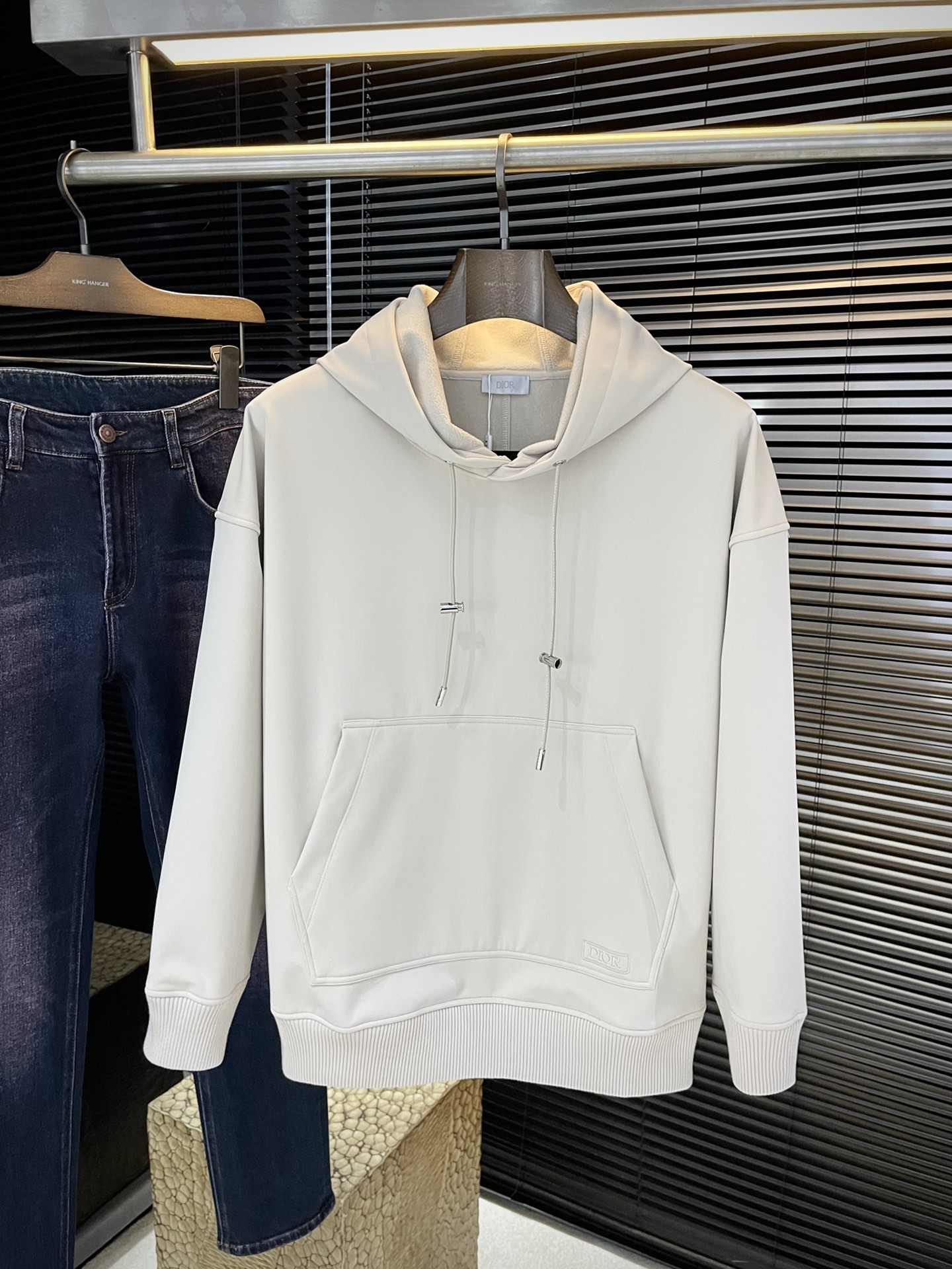 NO:610862,P Dio - (Dijia) 2025 new autumn style, the latest sweatshirt in the store. The original version is casual and versatile, with a casual and lazy style. Customized original nylon fabric, which is extremely comfortable. High-end atmosphere, does it have the taste of autumn, the first choice. Size M-3XL Purchasing level...,, dior, dior, hoodie, sweatshirts, alexander wang19860909P  Dio-（迪家）2025秋季新款,专柜最新卫衣 原版版型上身休闲百搭、随性慵懒范,定制原版锦纶面料,舒适感爆棚.高端大气,秋天的味道有没有,首选 .码数 M-3XL 代购级别……,,dior,dior,hoodie,sweatshirts,alexander wang,Men's clothing