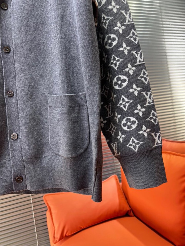 Louis Vuitton 路易威登 LV 驴牌针织提花工艺开衫v领开衫毛衣 男女同款情侣款，百搭宽松版