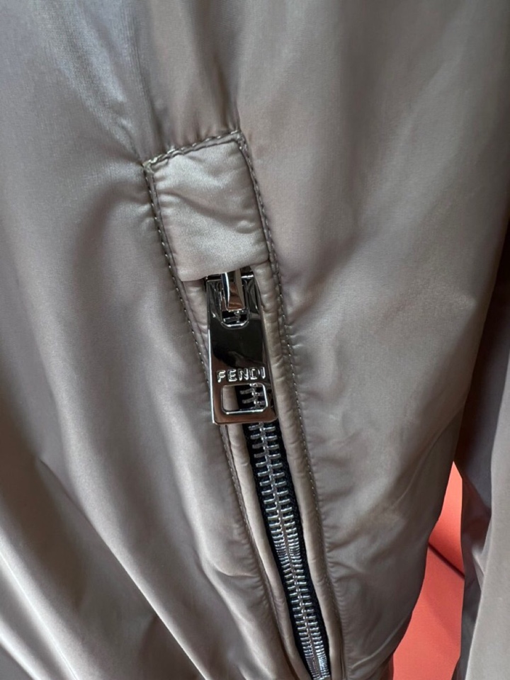FENDI 芬迪新款原单男士双面穿连帽夹克外套 ✨渠道特供 高端货✨简约经典大爆款 原版聚酯纤维创新科技