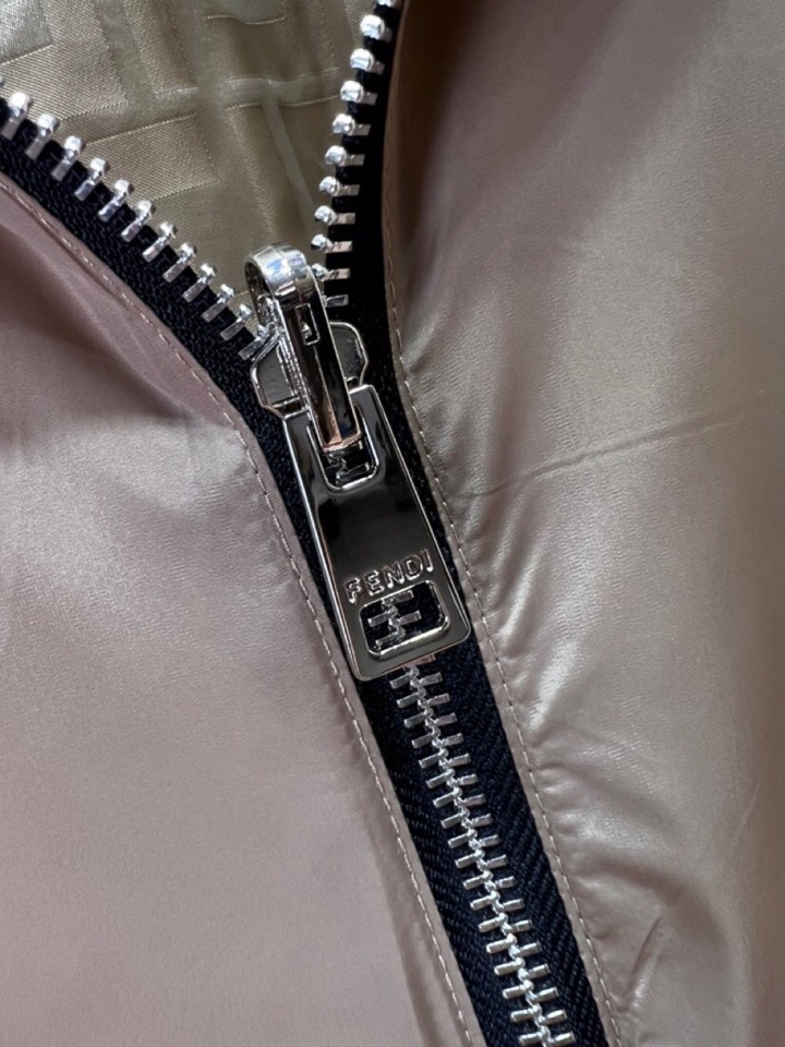 FENDI 芬迪新款原单男士双面穿连帽夹克外套 ✨渠道特供 高端货✨简约经典大爆款 原版聚酯纤维创新科技