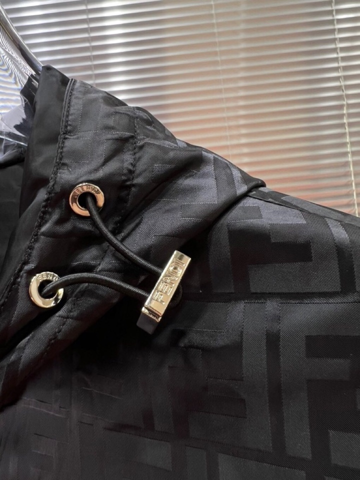 FENDI 芬迪新款原单男士双面穿连帽夹克外套 ✨渠道特供 高端货✨简约经典大爆款 原版聚酯纤维创新科技