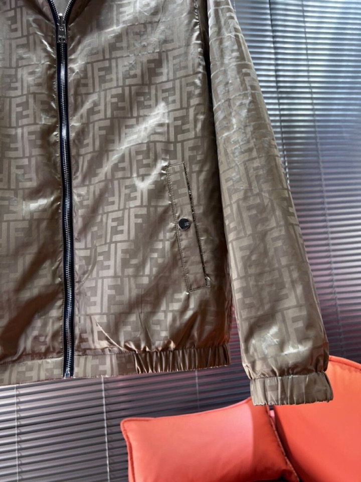 FENDI 芬迪新款原单男士双面穿连帽夹克外套 ✨渠道特供 高端货✨简约经典大爆款 原版聚酯纤维创新科技