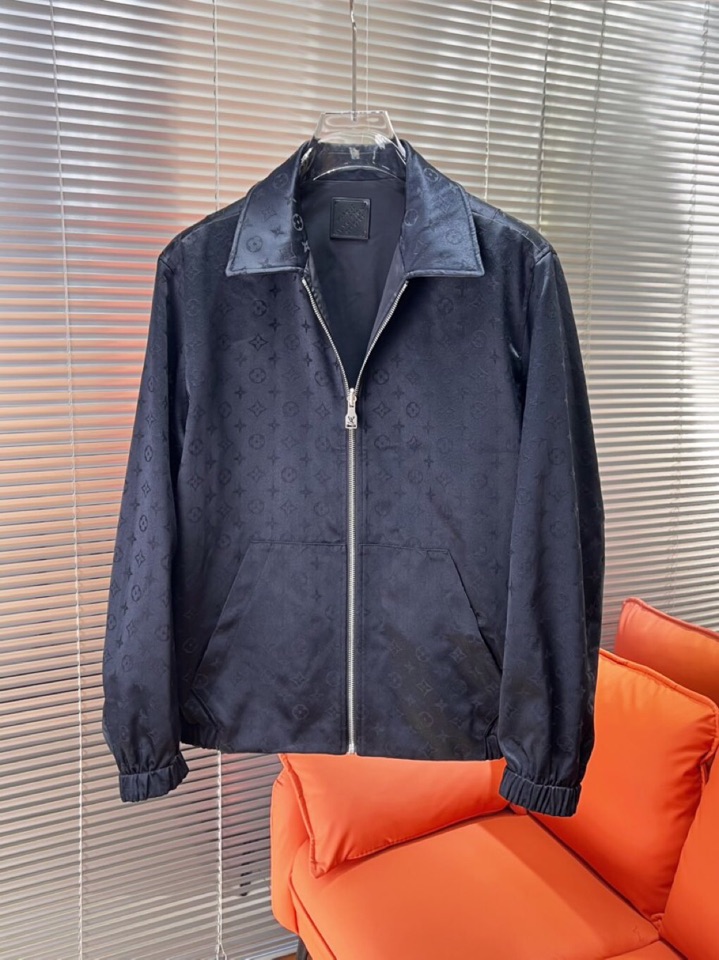 Louis Vuitton 路易威登 LV 驴牌新款原单双面穿夹克外套 ，一面老花一面纯色✨渠道特供 高