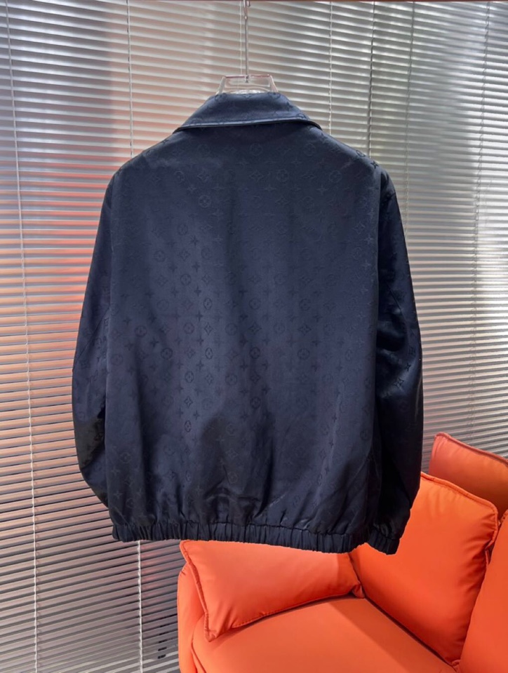 Louis Vuitton 路易威登 LV 驴牌新款原单双面穿夹克外套 ，一面老花一面纯色✨渠道特供 高