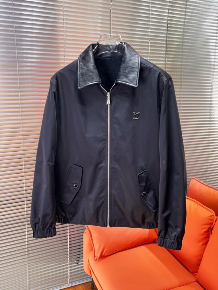 Louis Vuitton 路易威登 LV 驴牌新款原单双面穿夹克外套 ，一面老花一面纯色✨渠道特供 高