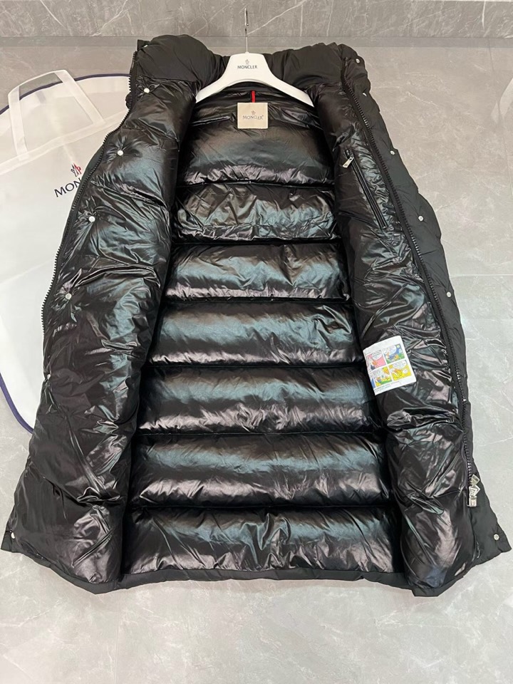 Moncler 蒙口Hanovcrtan雾面长玛雅/长款羽绒服\n尺码: 1-5码\n颜色：黑色\n（下