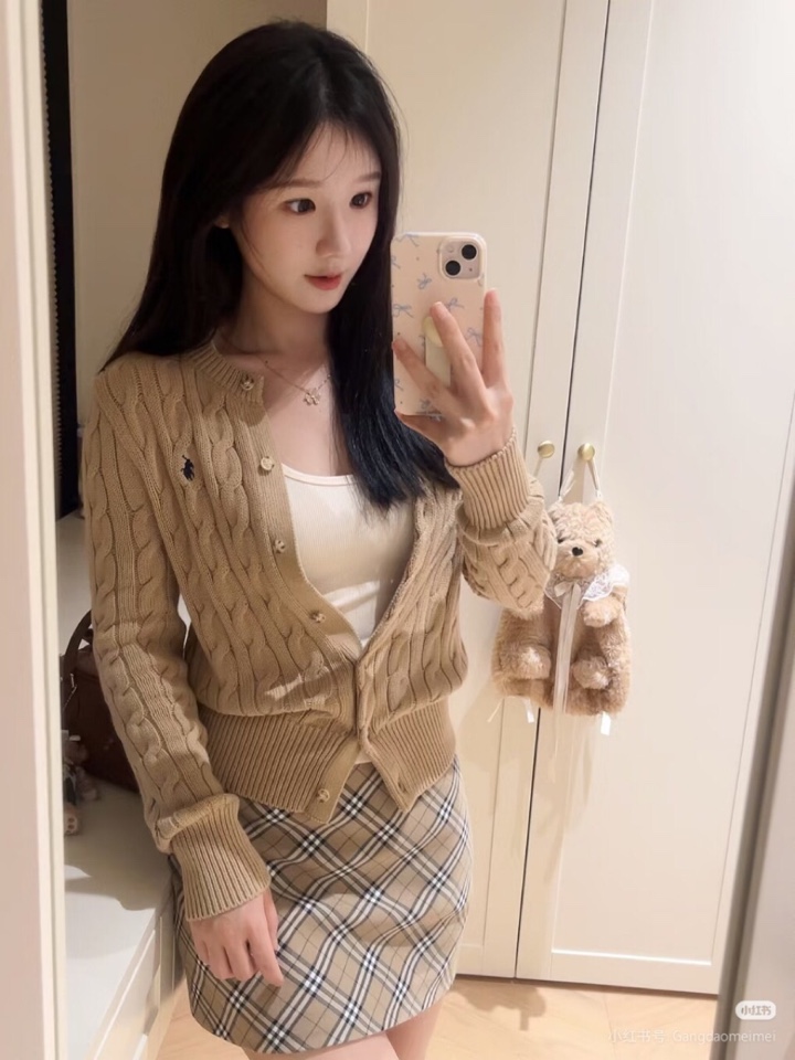 拉夫劳伦 🌺女款🌺 25官网秋冬季最新款立体扭花开衫毛衣，同步在售爆款！特供羊毛混纺面料.手感舒适.可直