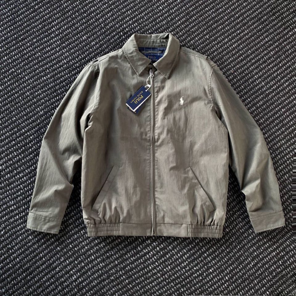 拉夫劳伦 RL经典翻领夹克外套，经典不过时的设计，轻松穿出高级感。成为街头潮人、精英阶层，明星博主的标配