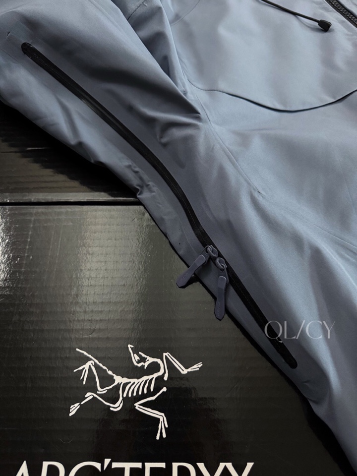 (Arcteryx）始祖鸟男女同款情侣款羽绒服，Macai Jacket买菜三合一羽绒服情侣款买菜可拆卸