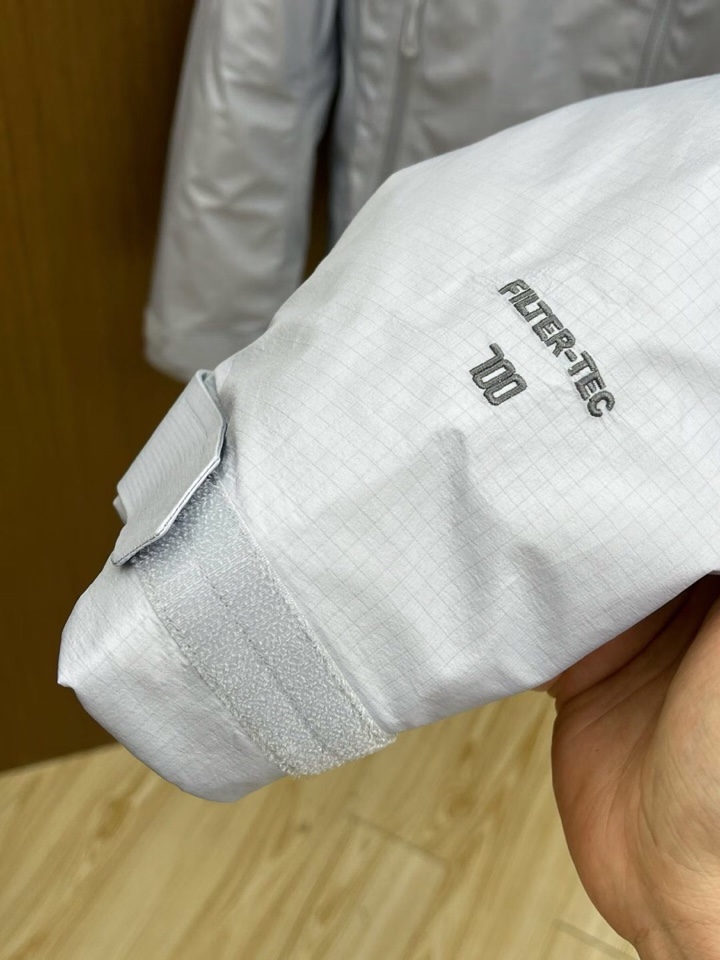 凯乐石 2025秋冬新款🆕羽绒服 原版订制五金配件全进口原版定制 欢迎对比 绝对的高品质 采用顶级白鸭绒