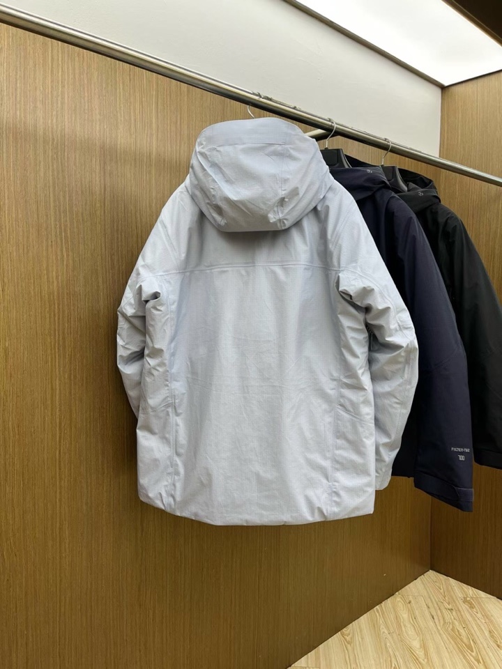 凯乐石 2025秋冬新款🆕羽绒服 原版订制五金配件全进口原版定制 欢迎对比 绝对的高品质 采用顶级白鸭绒