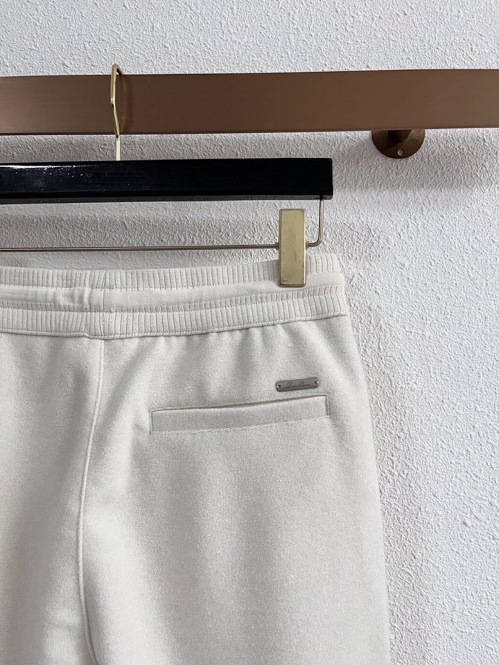 Loro Piana 诺悠翩雅lP🆕 秋冬保暖有型高密度毛巾面混纺松紧腰直脚休闲裤，经典百搭 标志刺绣的