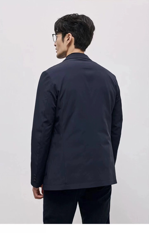 Armani 阿玛尼2025秋冬百搭休闲爆款轻溥鹅绒羽绒西装单西，二色齐发，蓝色与黑色；简约干净；轻盈保
