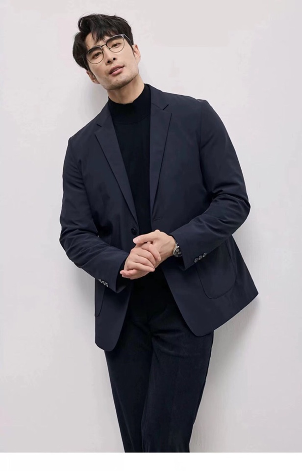 Armani 阿玛尼2025秋冬百搭休闲爆款轻溥鹅绒羽绒西装单西，二色齐发，蓝色与黑色；简约干净；轻盈保