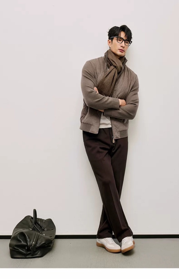 Loro Piana 诺悠翩雅lP🆕 爆款休闲立领夹克三色齐发，金纺羊毛面料；简约高端；手感舒适柔软；上