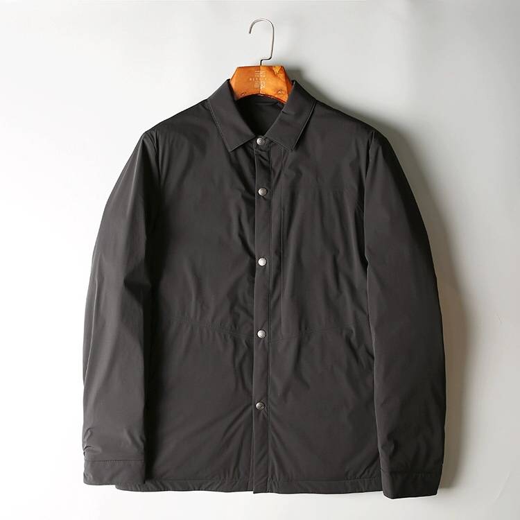 Armani 阿玛尼2025最爆翻领羽绒服鹅绒服；二色齐发；锦纶氨纶纤维高弹面料，抗邹柔顺，垂感十足，防