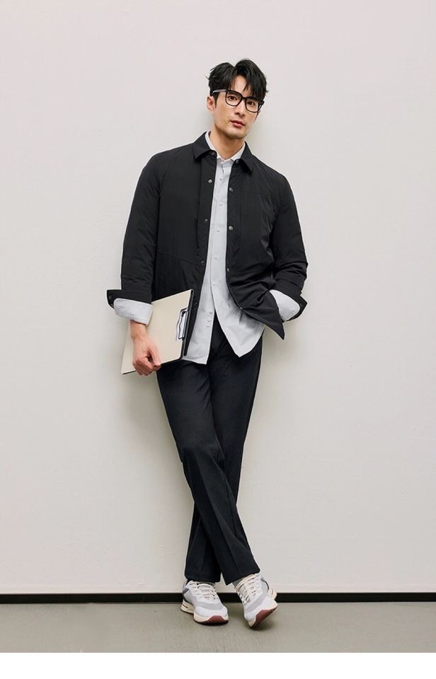 Armani 阿玛尼2025最爆翻领羽绒服鹅绒服；二色齐发；锦纶氨纶纤维高弹面料，抗邹柔顺，垂感十足，防