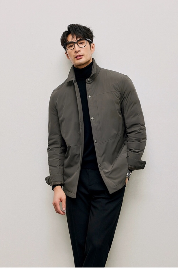 Armani 阿玛尼2025最爆翻领羽绒服鹅绒服；二色齐发；锦纶氨纶纤维高弹面料，抗邹柔顺，垂感十足，防