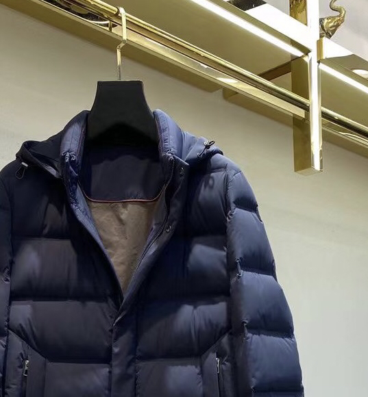 Loro Piana 诺悠翩雅lP🆕 简约羽绒服 白鸭绒 贵族高级别要求订单 高标准定制 上身非常有型 