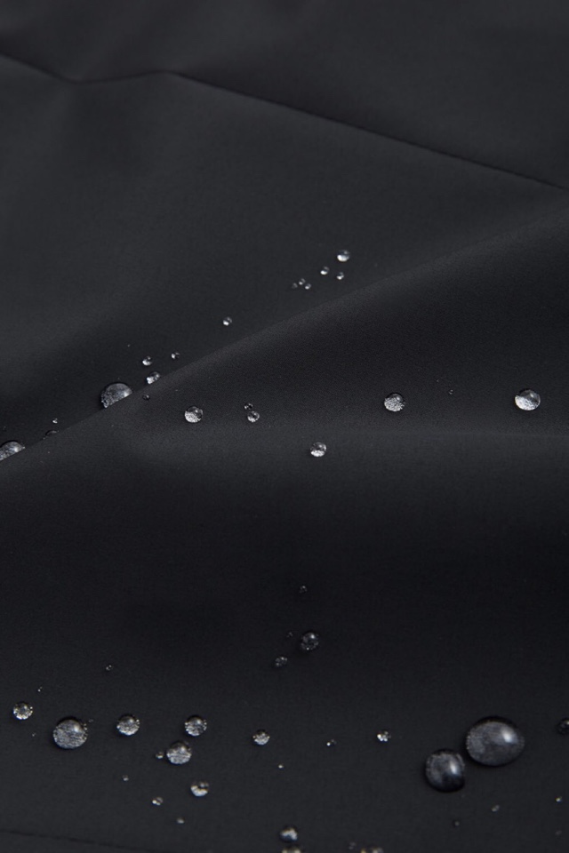 Ermenegildo Zegna 杰尼亚经典款翻领羽绒服夹克外套，鹅绒可脱卸 轻盈保暖，柔软舒适；更显