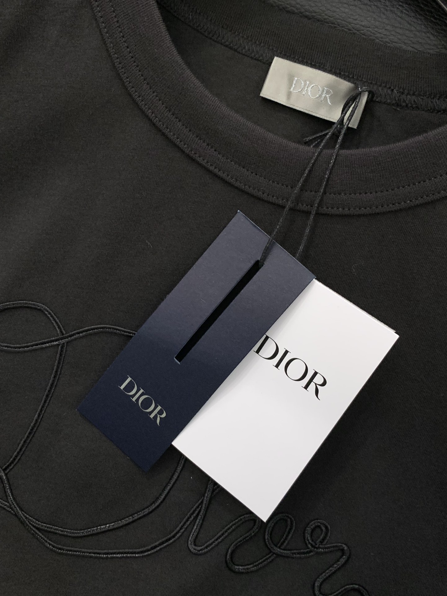 ，Dior 迪奥， 2025夏季新品，专柜同步有售，简约时尚休闲圆领短袖T恤，原版进口面料，舒适透气，顶