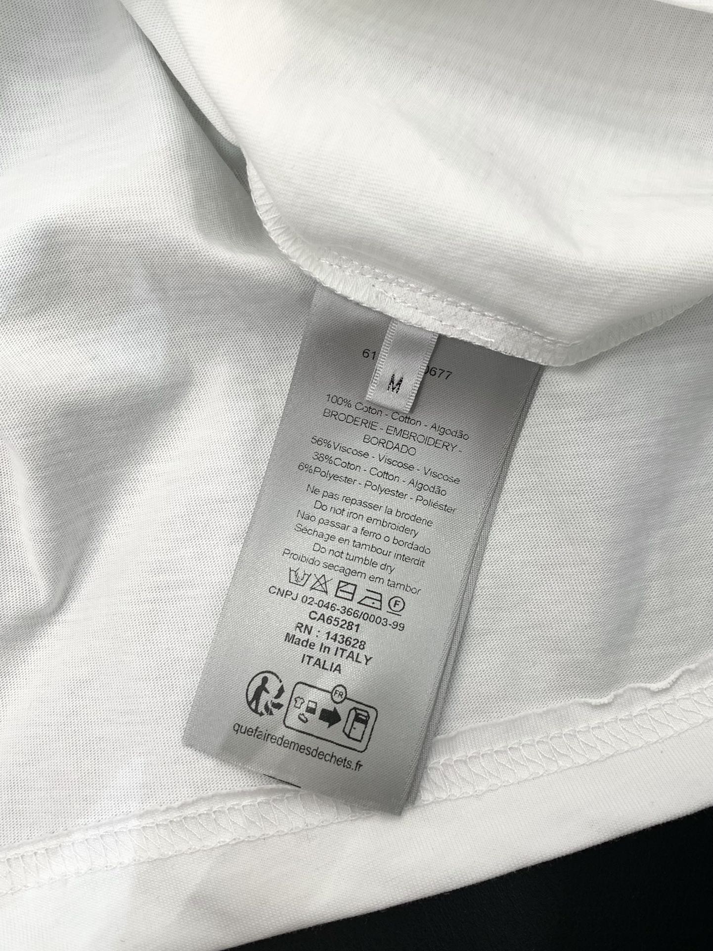 ，Dior 迪奥， 2025夏季新品，专柜同步有售，简约时尚休闲圆领短袖T恤，原版进口面料，舒适透气，顶