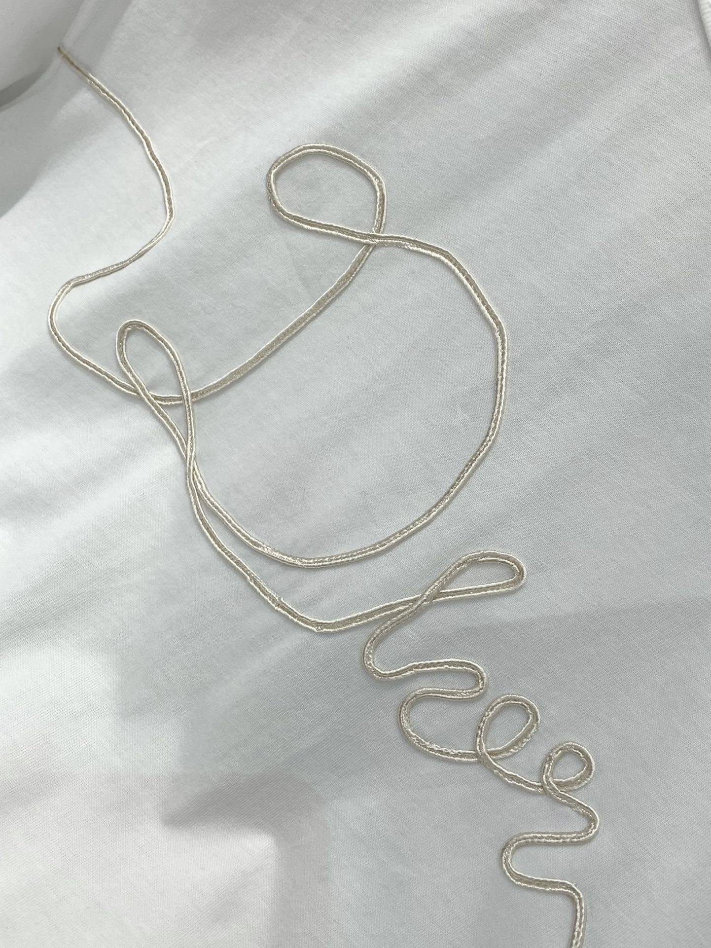 ，Dior 迪奥， 2025夏季新品，专柜同步有售，简约时尚休闲圆领短袖T恤，原版进口面料，舒适透气，顶