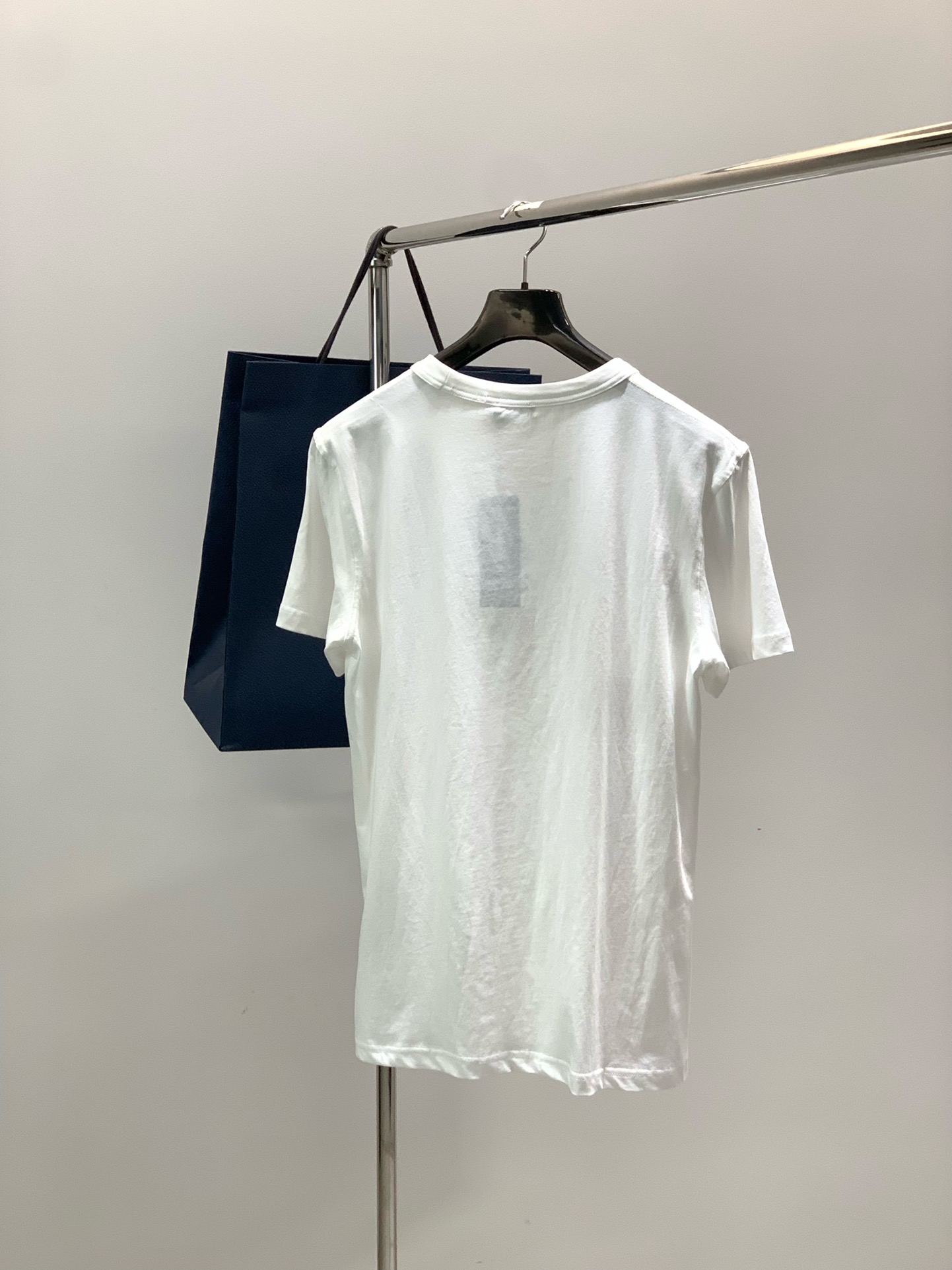 ，Dior 迪奥， 2025夏季新品，专柜同步有售，简约时尚休闲圆领短袖T恤，原版进口面料，舒适透气，顶