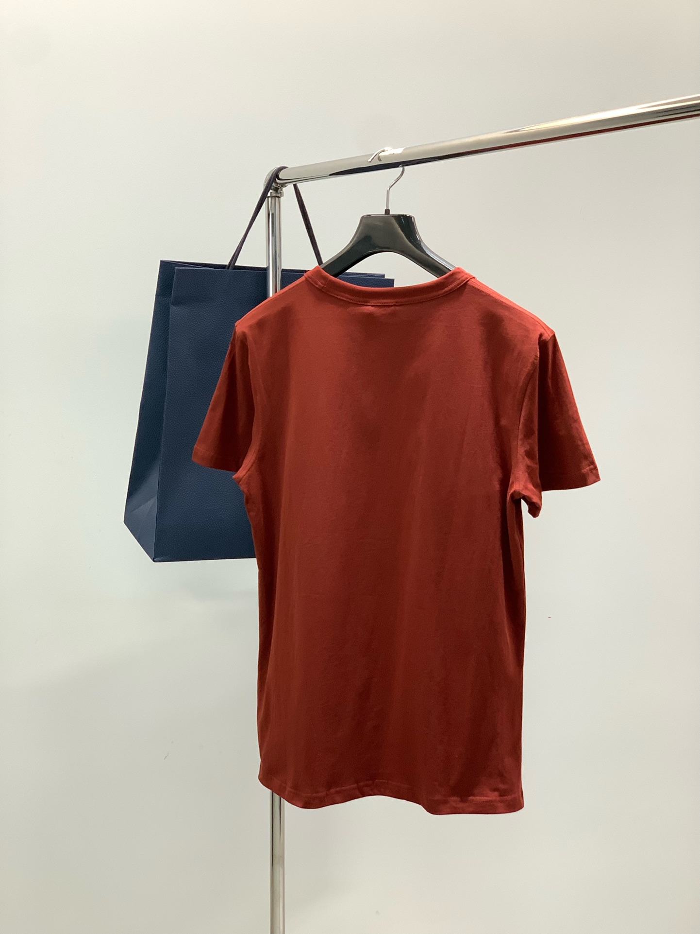 ，Dior 迪奥， 2025夏季新品，专柜同步有售，简约时尚休闲圆领短袖T恤，原版进口面料，舒适透气，顶