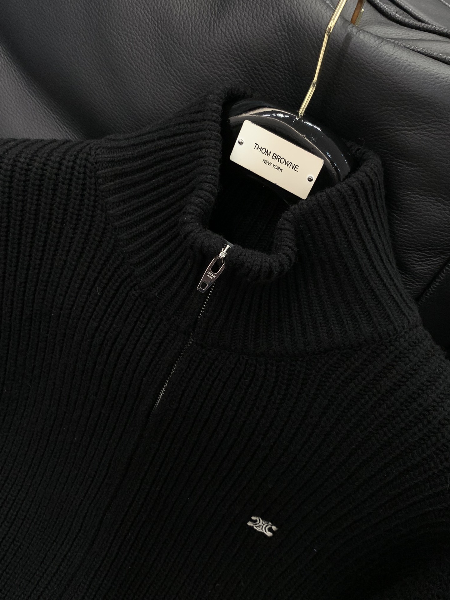 ，Celine 瑟琳，2025冬季新品，专柜同步有售，原单狠货，时尚休闲针织开衫毛衣，采用进口原版面料，