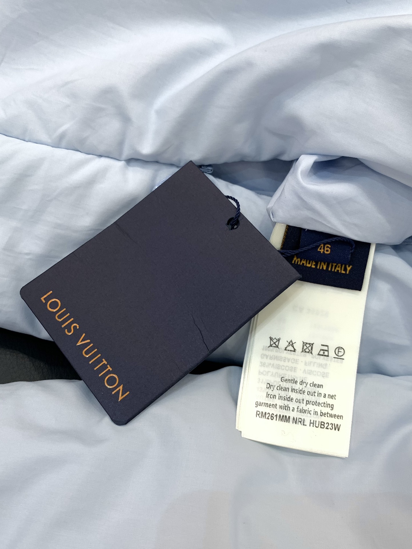 ，LouisVuitton 路易威登，2025冬季最新款，专柜同步有售，原单狠货，时尚休闲两面穿翻领棉服