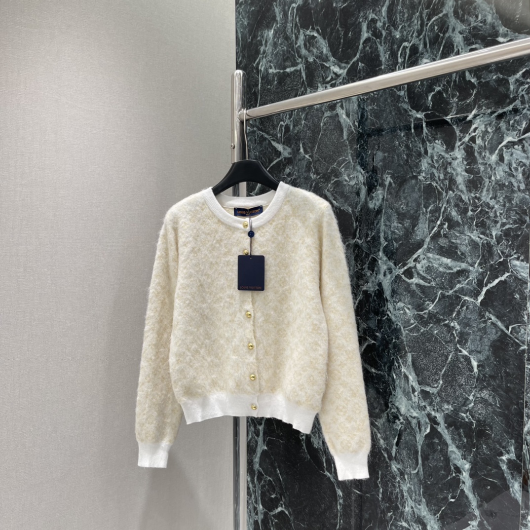 路易 25秋冬新款 马海毛老花开衫 经典老花图案+柔软马海毛 简约又精致 春秋季节必备 单穿或外搭都很O