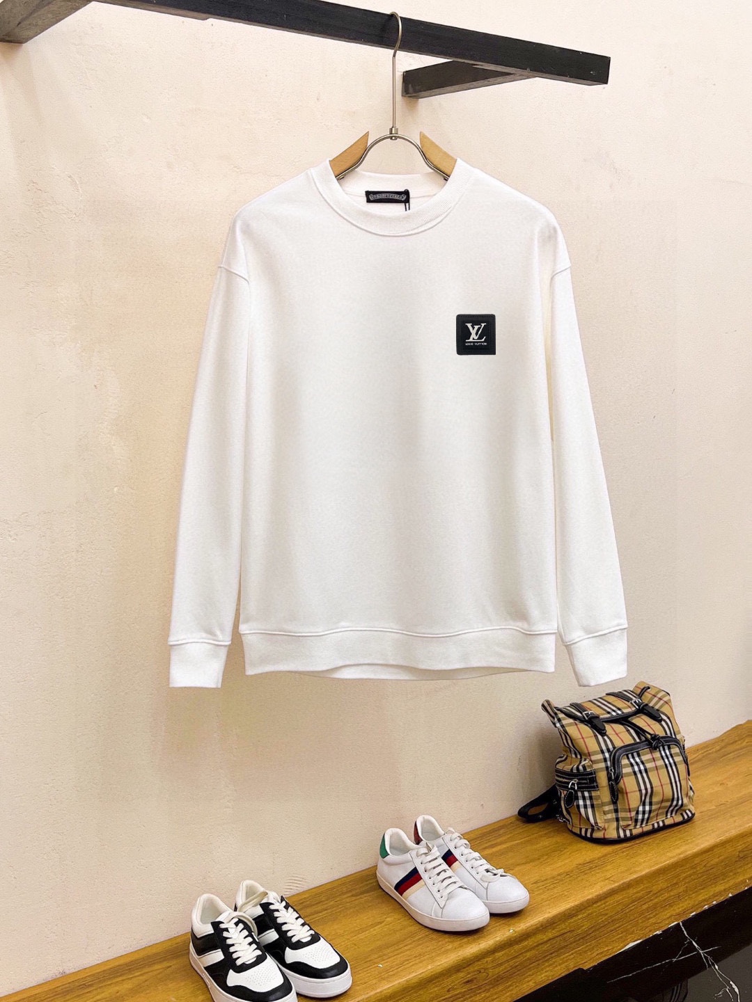 Louis Vuitton 2025SS Crewneck Sweatshirt - Comfortable & Stylish