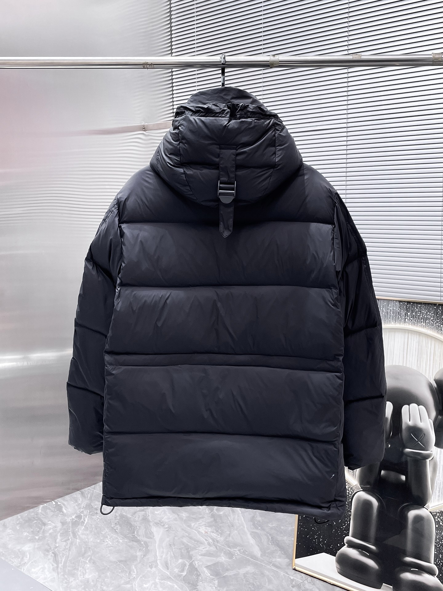 P570  巴宝莉  Burberry  2025秋冬新款🆕羽绒服 原版1:1订制五金配件全进口原版定制 欢迎专柜对比 绝对的高品质 采用顶级90鹅绒 超柔软 充羽量蓬松饱满 超级重工 面料做工杠杠的👍版型完美 注意⚠面料超舒服 独家款 非市场货 男女同款尺码：S-XL