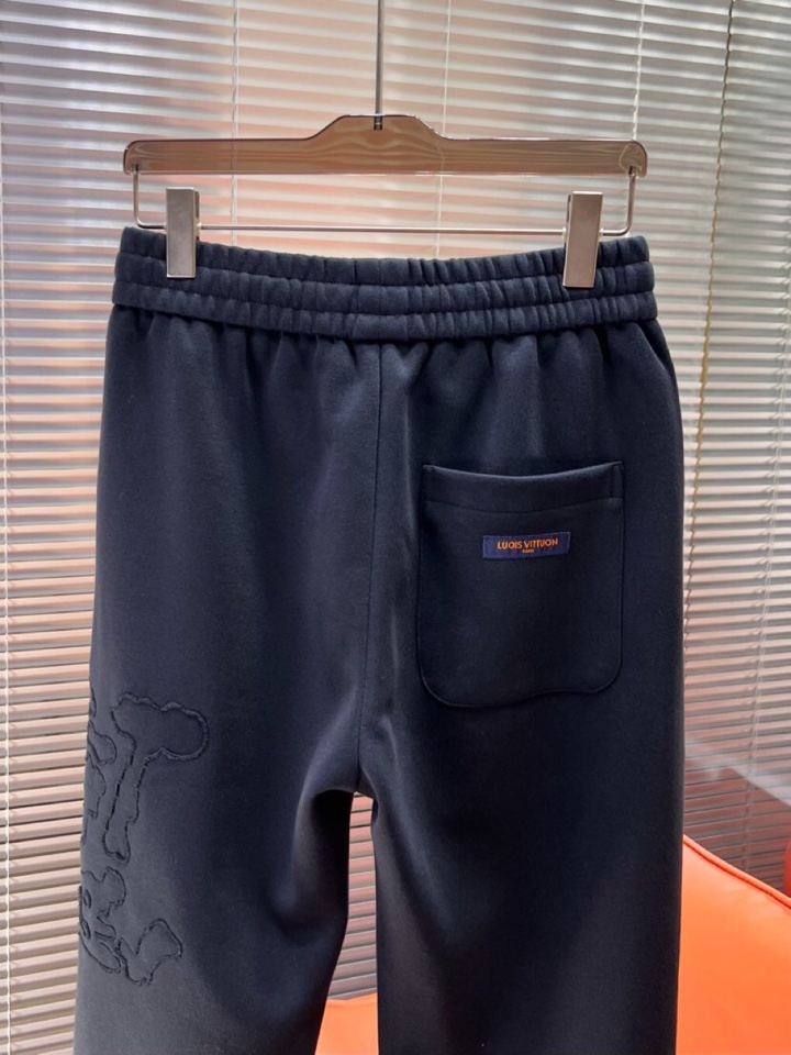 Louis Vuitton 路易威登 lv2025秋冬新款休闲裤！官网同步发售。品牌经典LOGO休闲裤 