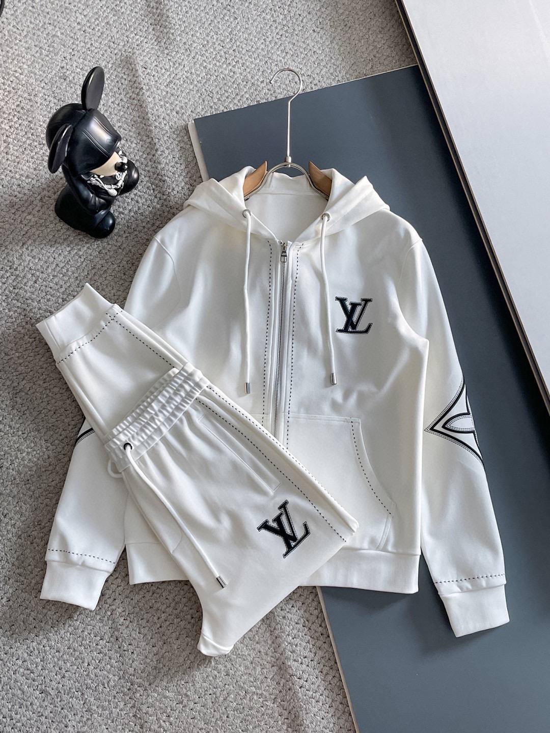 Louis Vuitton White Cotton Blend Hoodie & Pants Set, Embroidered Logo