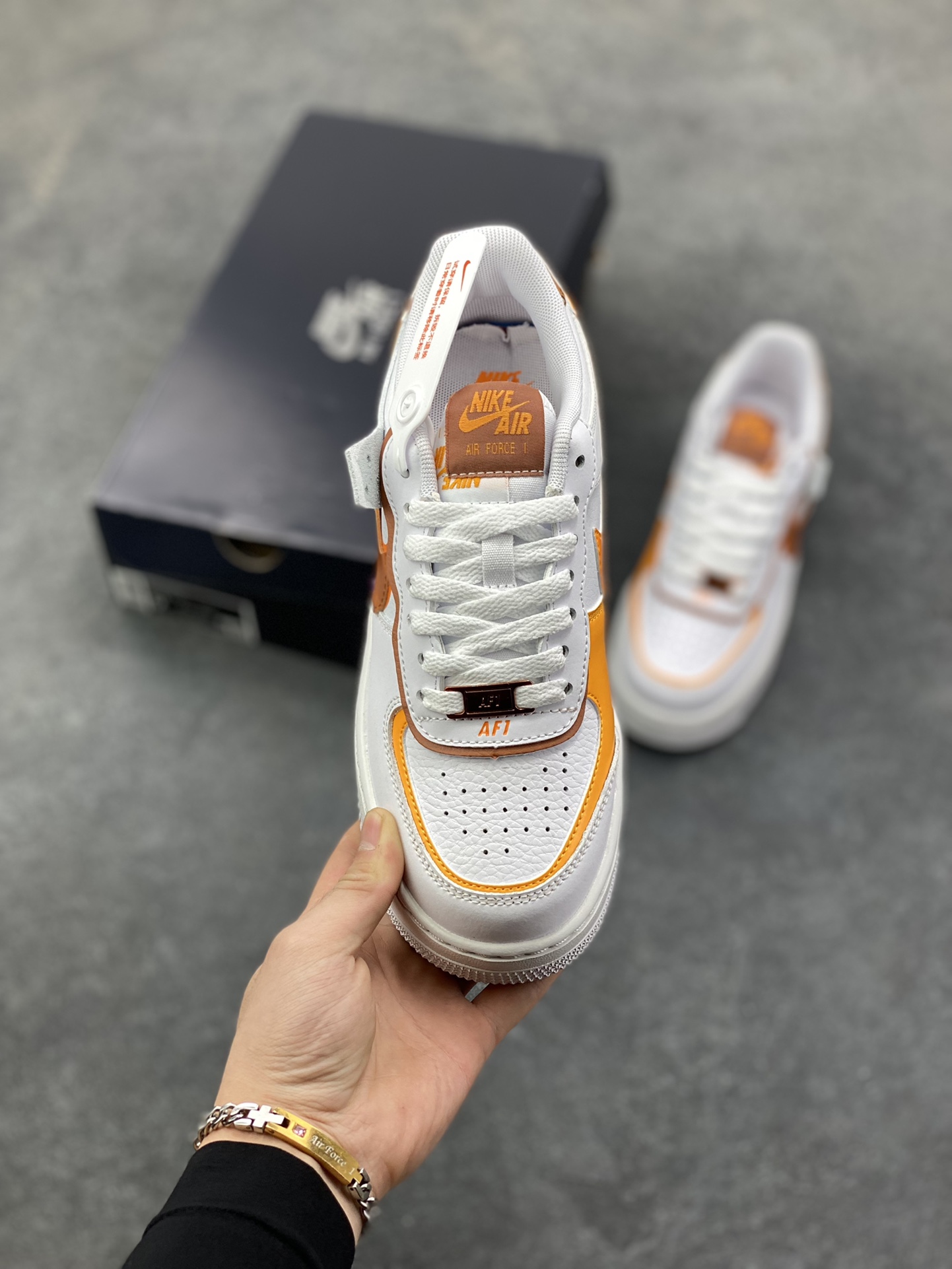 图片[2]-NK Air Force 1 Shadow 轻量增高低帮百搭板鞋\”拼接马卡龙\” 全新少女系解构主义设计双层轻量EVA发泡中底+防滑RB橡胶外圈底鞋底 原楦头原纸板 打造纯正空军版型 专注外贸渠道 全掌内置蜂窝气垫 原盒配件 原厂中底钢印、拉帮完美 货号：CI0919-124 尺码：35.5 36 36.5 37.5 38 38.5 39 40 40.5 41 42-选品中心