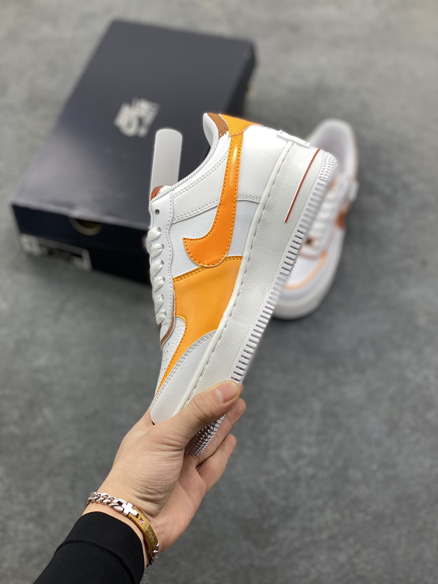 图片[3]-NK Air Force 1 Shadow 轻量增高低帮百搭板鞋\”拼接马卡龙\” 全新少女系解构主义设计双层轻量EVA发泡中底+防滑RB橡胶外圈底鞋底 原楦头原纸板 打造纯正空军版型 专注外贸渠道 全掌内置蜂窝气垫 原盒配件 原厂中底钢印、拉帮完美 货号：CI0919-124 尺码：35.5 36 36.5 37.5 38 38.5 39 40 40.5 41 42-选品中心