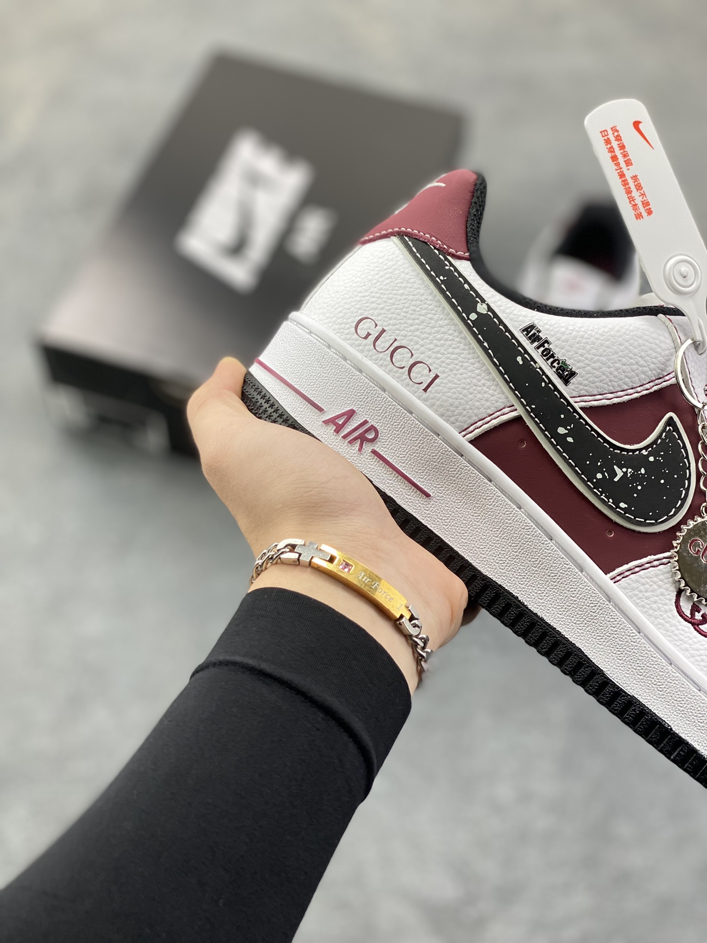 图片[6]-NIke Air Force 1 \’07 Low “古驰联名——栗红米白”空军一号 低帮 运动鞋 休闲鞋 折边针车 工艺难度大 原楦头原纸板 原装鞋盒 定制五金配件 内置全掌气垫 原厂鞋底 货号：KK1988-511 尺码：36 36.5 37.5 38 38.5 39 40 40.5 41 42 42.5 43 44 44.5 45-选品中心