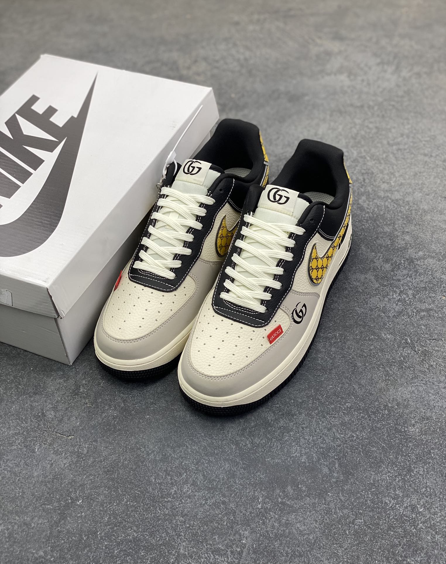 图片[8]-NIke Air Force 1 \’07 Low “古驰联名——米黑金拼接”空军一号 低帮 运动鞋 休闲鞋 折边针车 工艺难度大 原楦头原纸板 原装鞋盒 定制五金配件 内置全掌气垫 原厂鞋底 货号：DF0188-104 尺码：36 36.5 37.5 38 38.5 39 40 40.5 41 42 42.5 43 44 44.5 45-选品中心