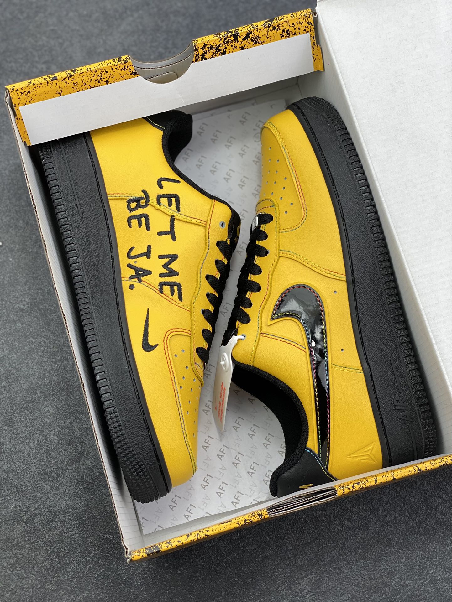 图片[9]-Nike Air Force 1 Low 科比黄黑曼巴 空军一号低帮运动休闲板鞋 原楦头原纸板 打造纯正空军版型 专注外贸渠道 全掌内置蜂窝气垫 原盒配件 原厂中底钢印、拉帮完美 货号：IQ2713-700 尺码：36 36.5 37.5 38 38.5 39 40 40.5 41 42 42.5 43 44 44.5 45-选品中心