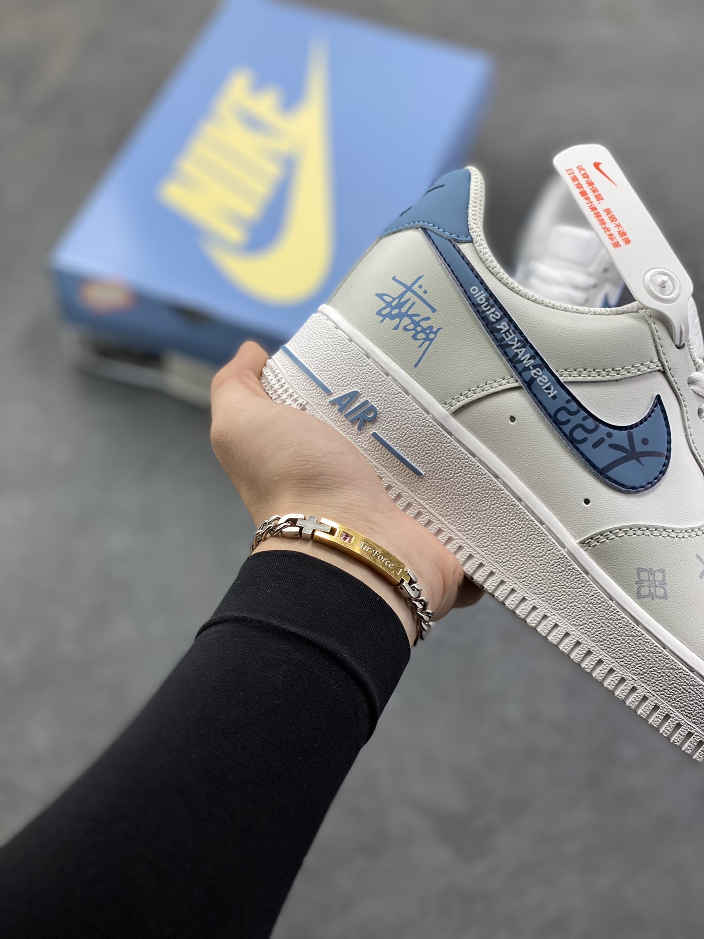 图片[6]-Nike Air Force 1 Low’07 斯图西联名 空军一号低帮休闲板鞋 定制皮料 原厂3D打印 定制鞋盒 原楦原纸板 纯正空军版型 内置全掌气垫 货号：ZH0316-137 尺码：36 36.5 37.5 38 38.5 39 40 40.5 41 42 42.5 43 44 44.5 45-选品中心