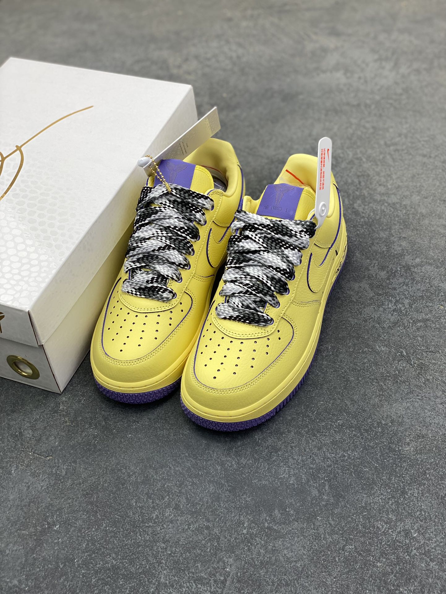 图片[8]-HY版本💯 Nike Air Force 1 Low 科比 空军一号低帮运动休闲板鞋 原楦头原纸板 打造纯正空军版型 专注外贸渠道 全掌内置蜂窝气垫 原盒配件 原厂中底钢印、拉帮完美 货号：HV9408-700 尺码：36 36.5 37.5 38 38.5 39 40 40.5 41 42 42.5 43 44 44.5 45 46-选品中心