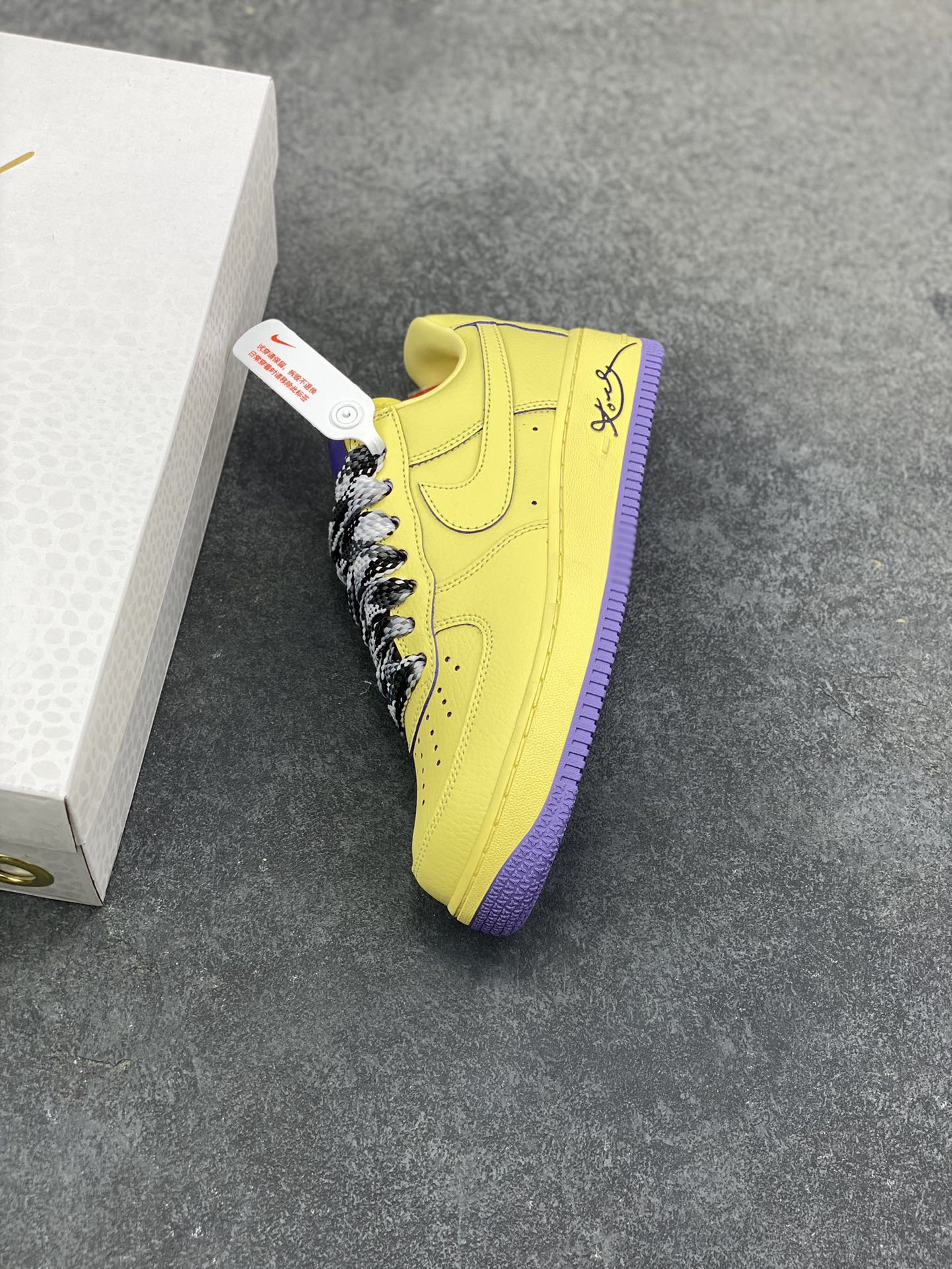 图片[7]-HY版本💯 Nike Air Force 1 Low 科比 空军一号低帮运动休闲板鞋 原楦头原纸板 打造纯正空军版型 专注外贸渠道 全掌内置蜂窝气垫 原盒配件 原厂中底钢印、拉帮完美 货号：HV9408-700 尺码：36 36.5 37.5 38 38.5 39 40 40.5 41 42 42.5 43 44 44.5 45 46-选品中心