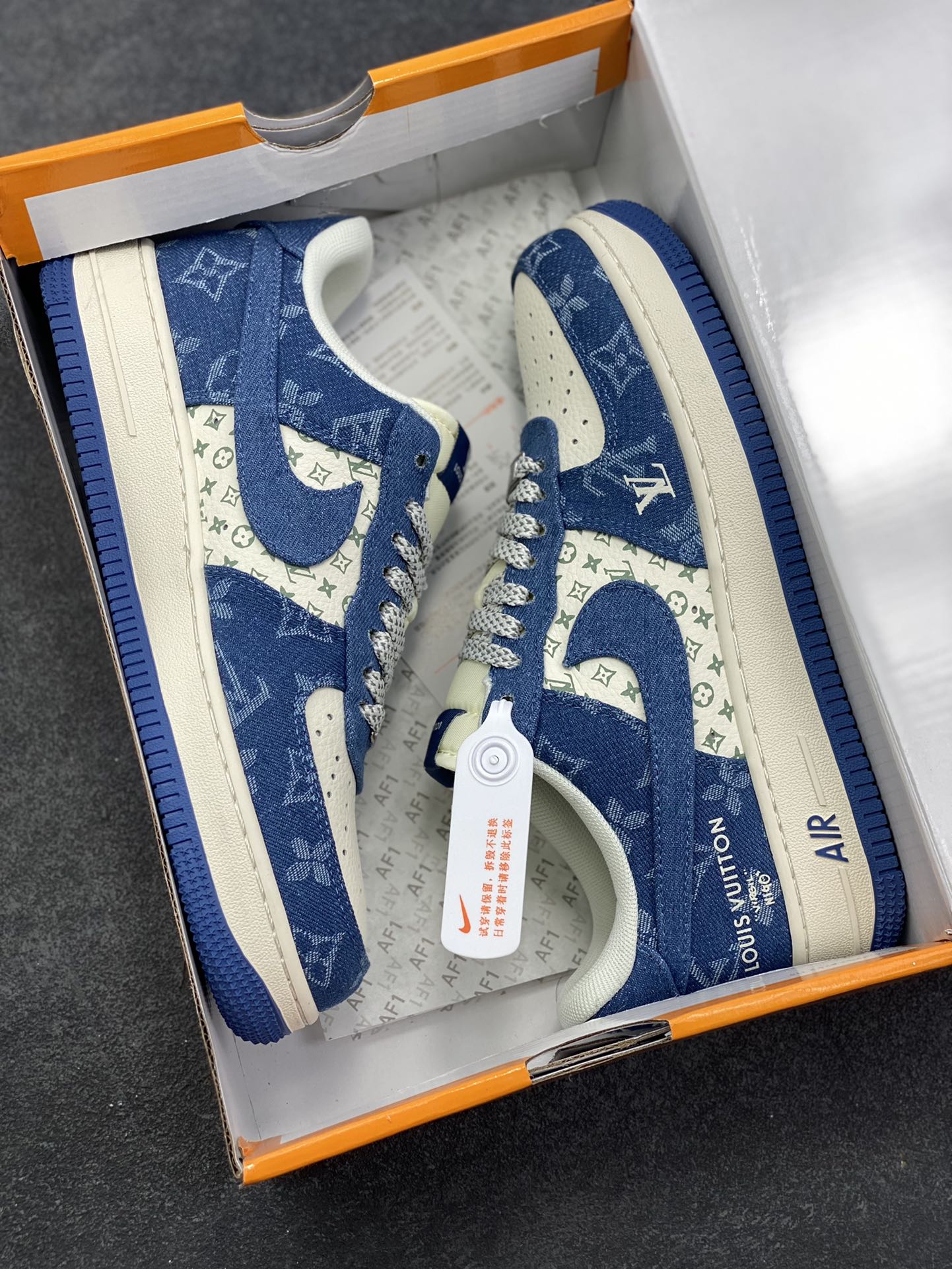 图片[9]-NIke Air Force 1 \’07 Low “LV联名”空军一号 低帮 运动鞋 休闲鞋 折边针车 工艺难度大 原楦头原纸板 原装鞋盒 定制五金配件 内置全掌气垫 原厂鞋底 货号：ZH2598-305 尺码：36 36.5 37.5 38 38.5 39 40 40.5 41 42 42.5 43 44 44.5 45-选品中心