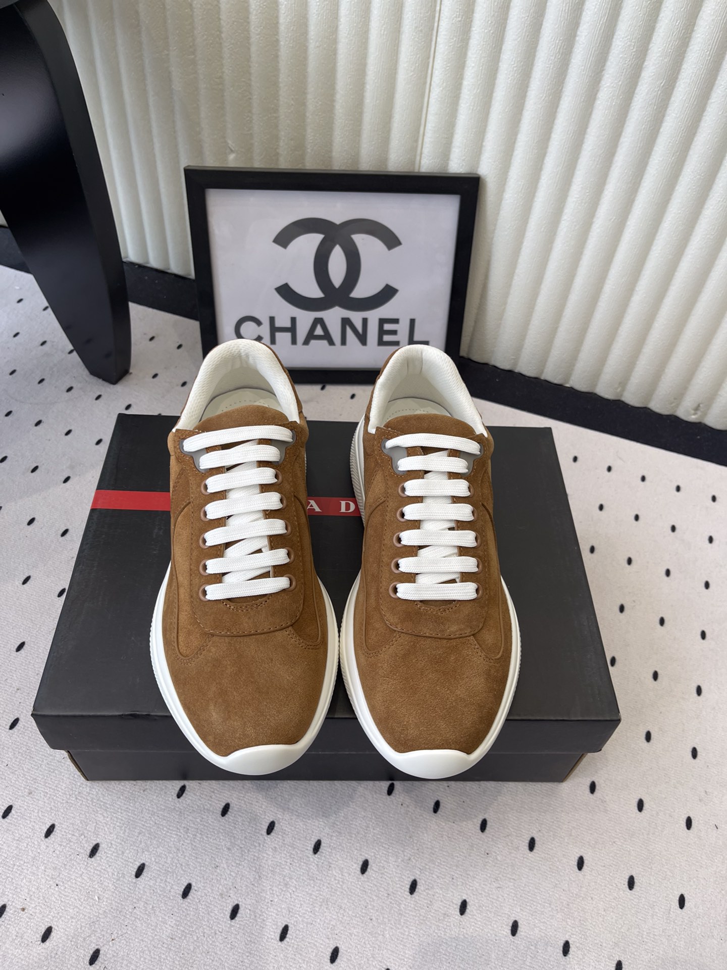 NO:617003,Men's size 10 Prada's new couple's casual shoes, top original 1:1 version, can be compared with any version on the market, imported cowhide upper, original hardware buckle, cowhide lining feet, original TPU outsole Size: 35-45, casual shoes/sports shoes, prada, sneakers, cowhide19860909男码10 Prada新款情侣休闲鞋 顶级原版1:1版本 可对比市场任意版本 进口牛皮鞋面 原版五金扣 牛皮内里垫脚 原版TPU大底 Size: 35-45,休闲鞋/运动鞋,prada,sneakers,cowhide,Women's Shoes