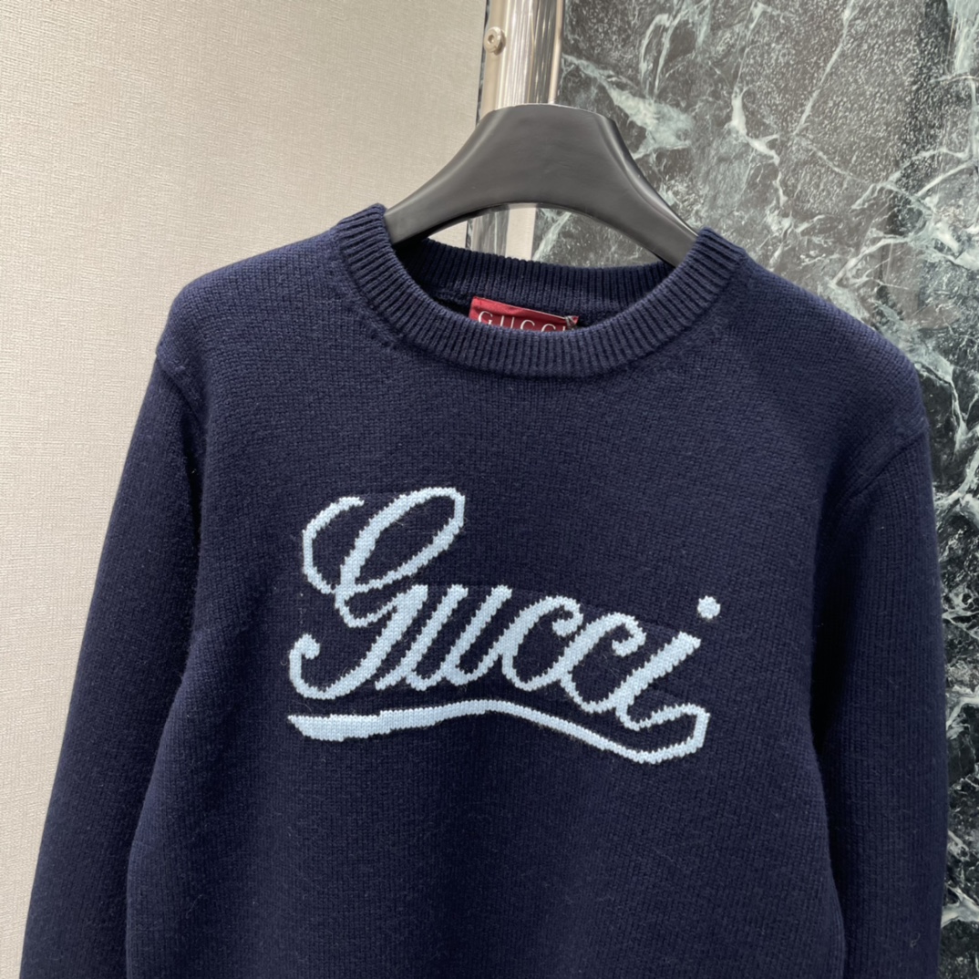 G家 25秋冬新款 提花字母毛衣 胸前草写字母提花辨识度超高!宽松版型 穿上就是慵懒随性风 亲肤针织羊毛