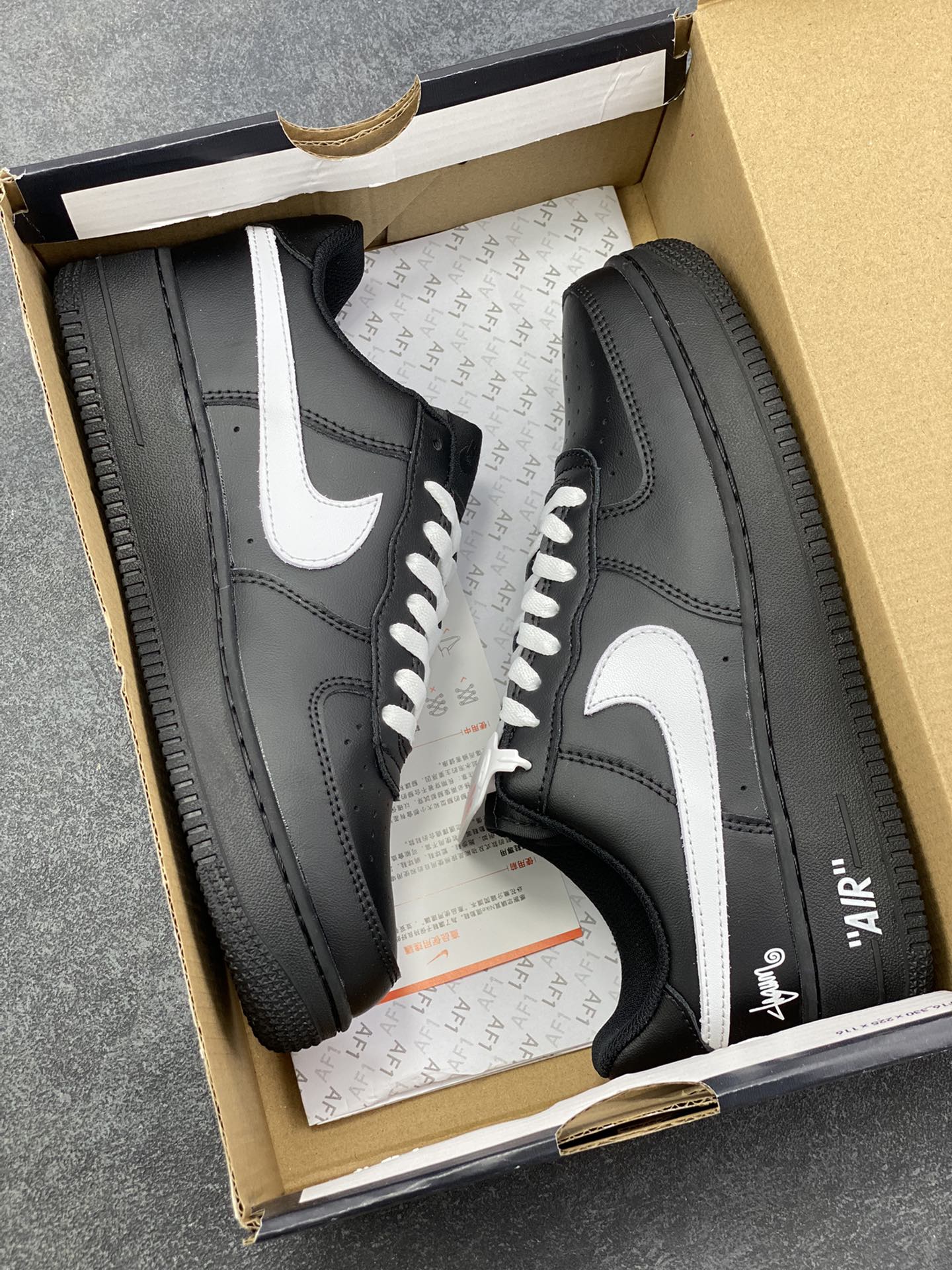 图片[9]-Nike Air Force 1 Low 空军一号低帮百搭休闲运动板鞋。柔软、弹性十足的缓震性能和出色的中底设计，横跨复古与现代的外型结合，造就出风靡全球三十多年的Force 1，直到今天还深受青睐。 货号：CW2288-001 尺码：36 36.5 37.5 38 38.5 39 40 40.5 41 42 42.5 43 44 44.5 45-选品中心