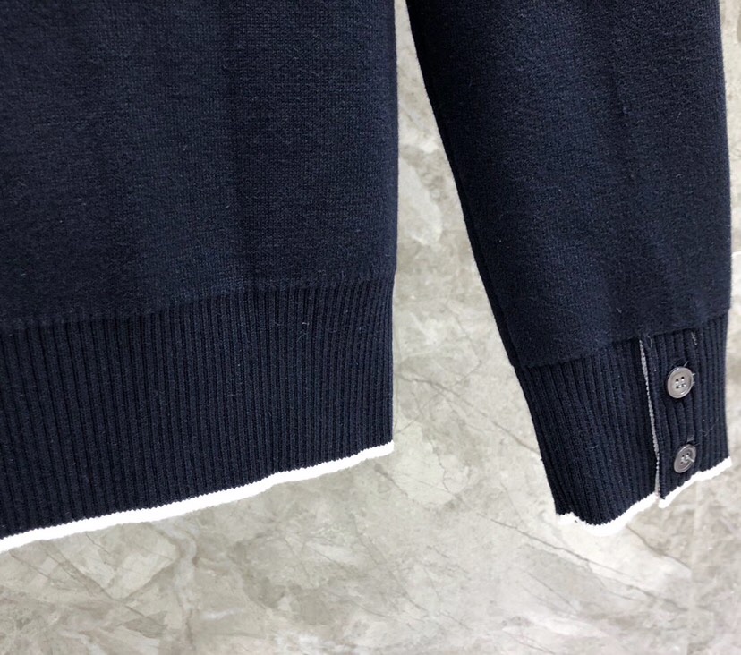 THOM BROWNE 汤姆布朗 TB对版精密加厚双层提花船锚圆领毛衣 男女同款情侣款毛衣\n码数：1-